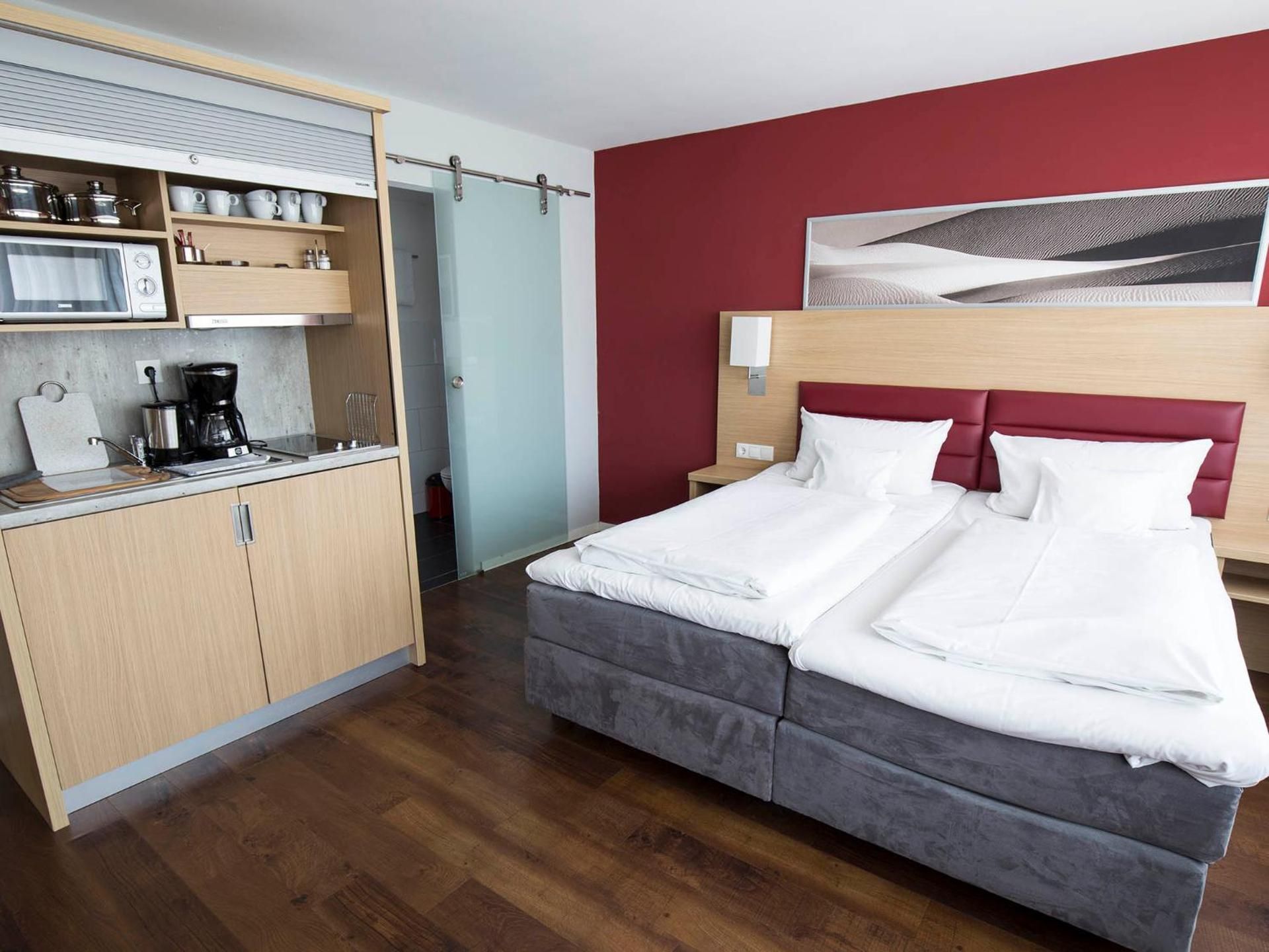  Basic Apartment