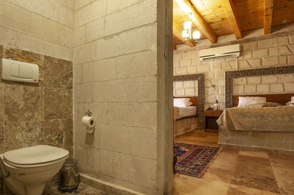 Ottoman Cave Suites Stone Room 21