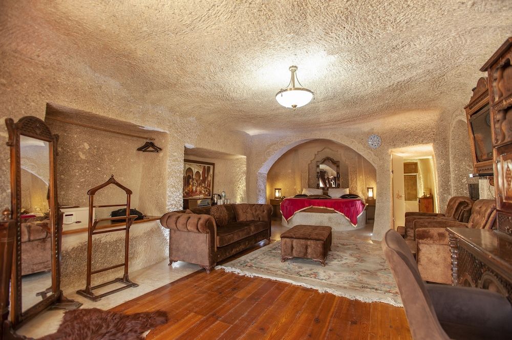 undefined Ottoman Cave Suites 7
