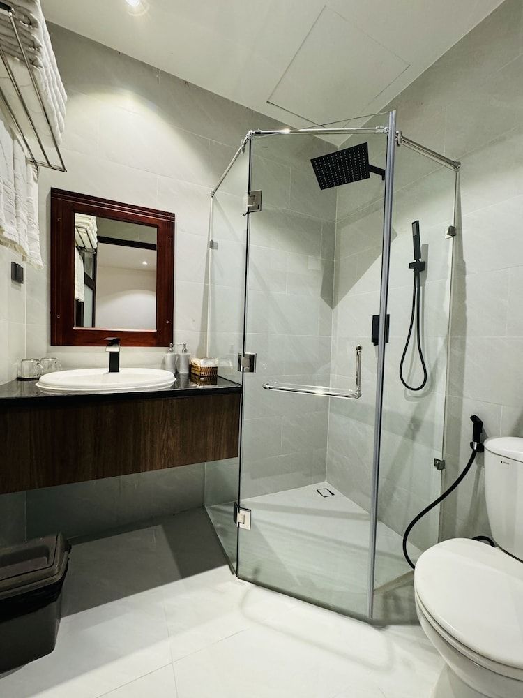 Dat Lanh Resort Deluxe Family Room, Garden View (4pax) 5