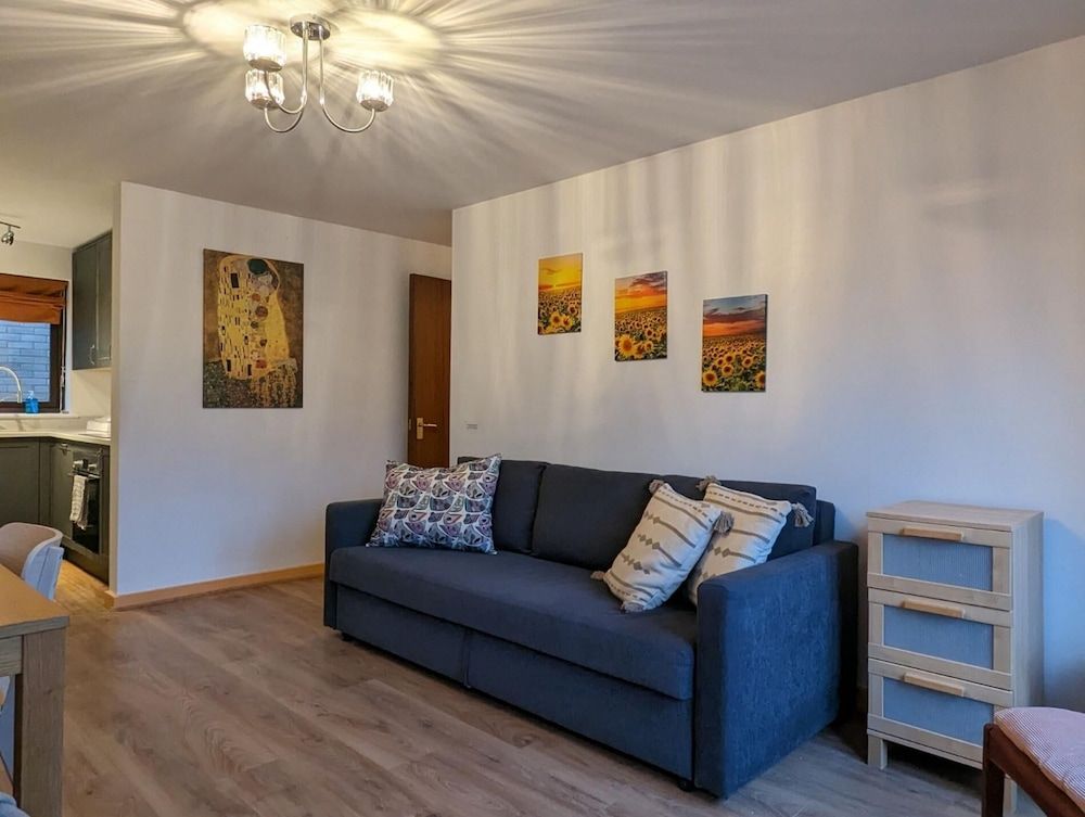 Apartment (1 Bedroom)