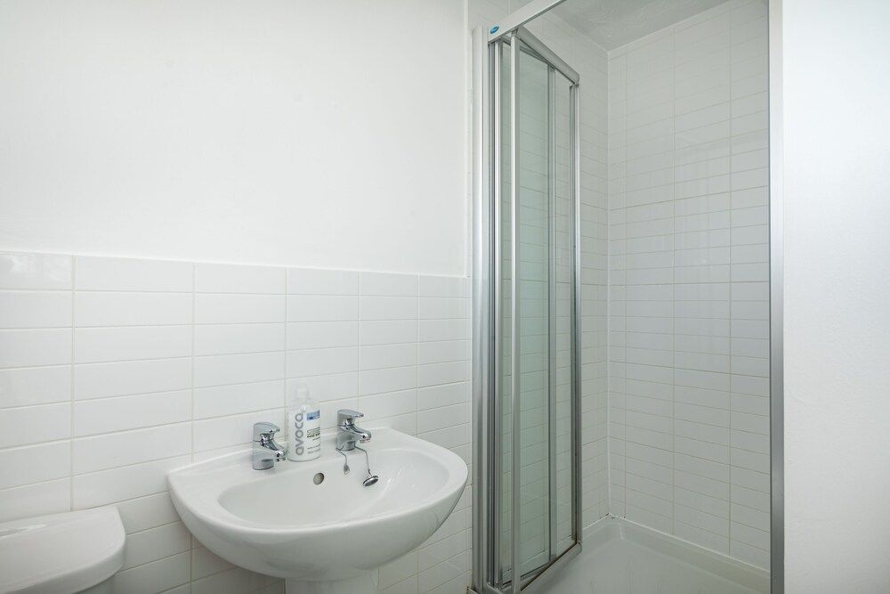 KVM - Whitebeam House Superior House, Private Bathroom, Garden View (KVM - Whitebeam House) 11