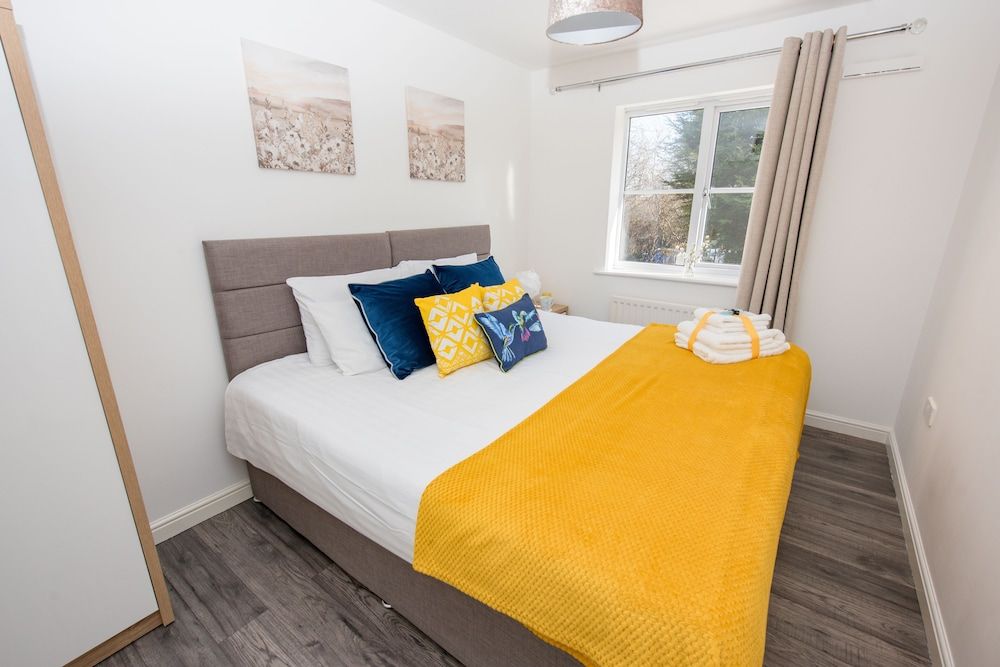 undefined KVM - Swan House