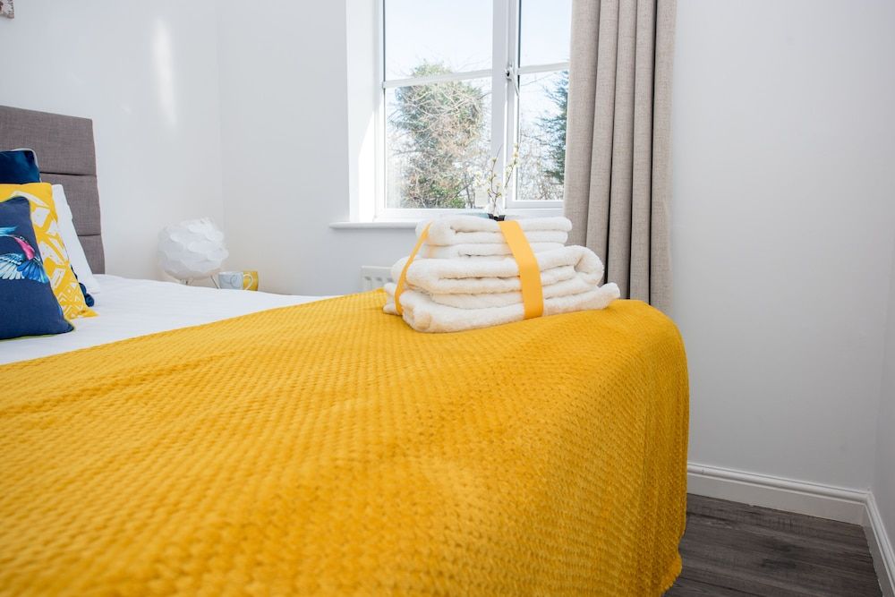 undefined KVM - Swan House 10