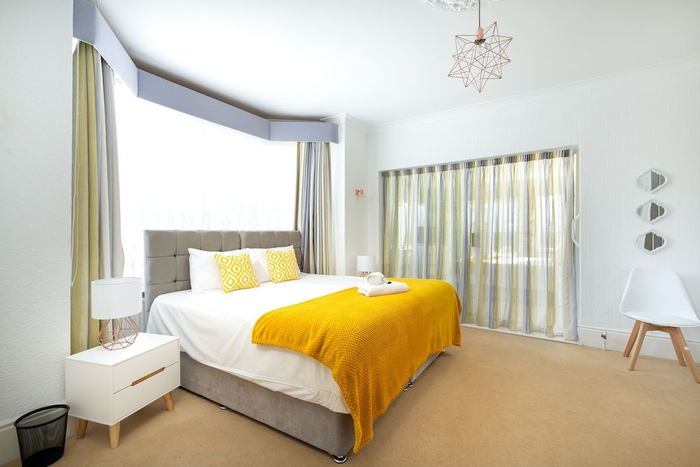 undefined KVM - Sugar Way House 5