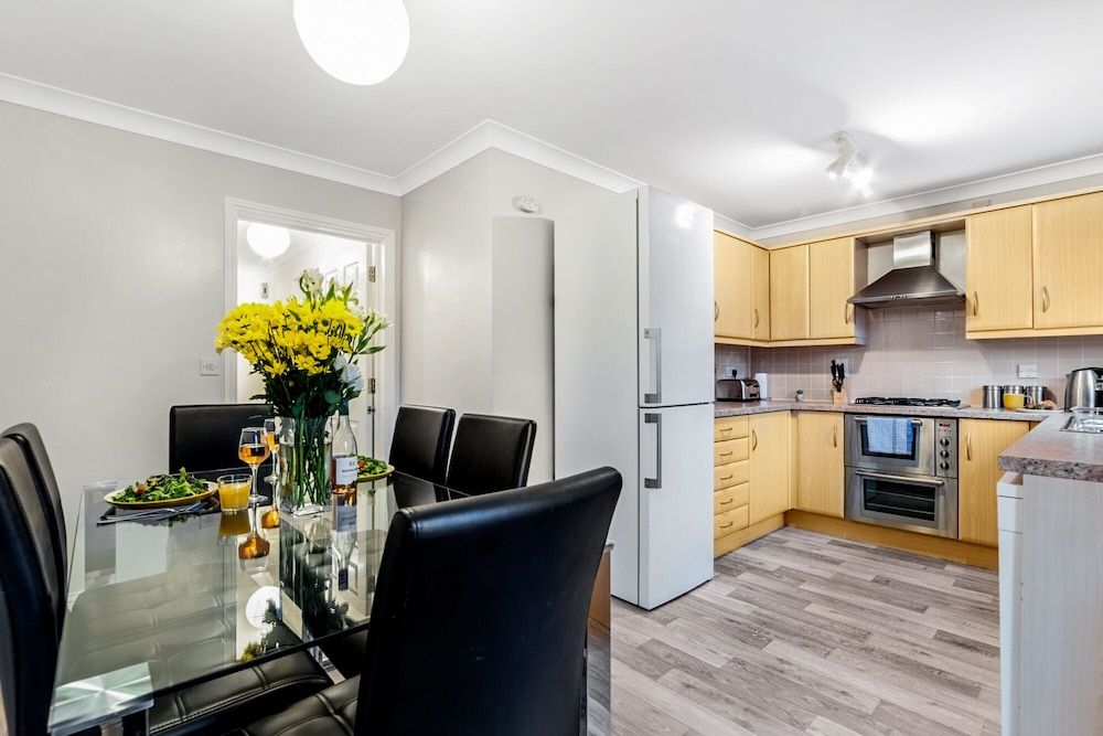 undefined KVM - Hampton House