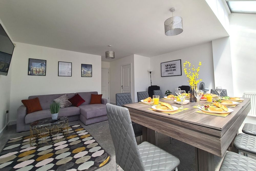 undefined House of 4 Chimneys by Your Lettings UK 7