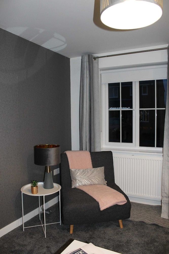 Beautiful 1-bed House in Peterborough House 9