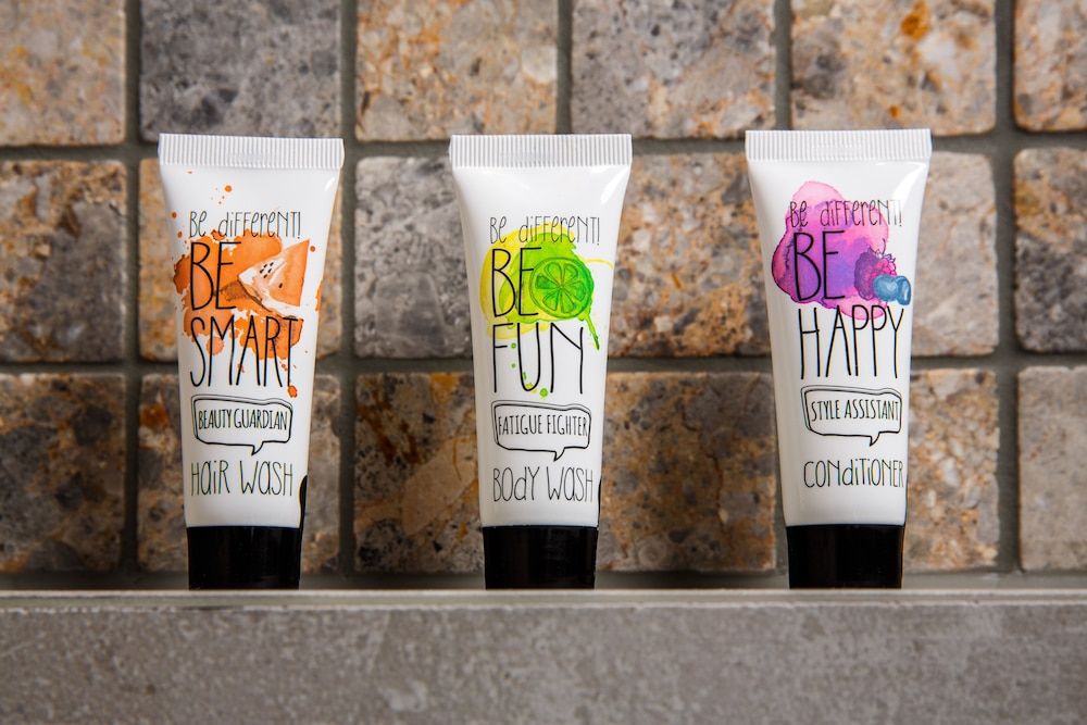 Signature Suites Standard Suite, 1 King Bed 13