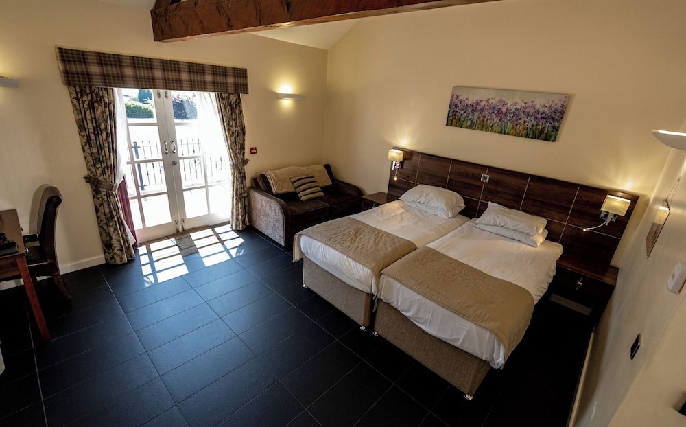 Kings Croft Hotel Executive Bungalow Twin