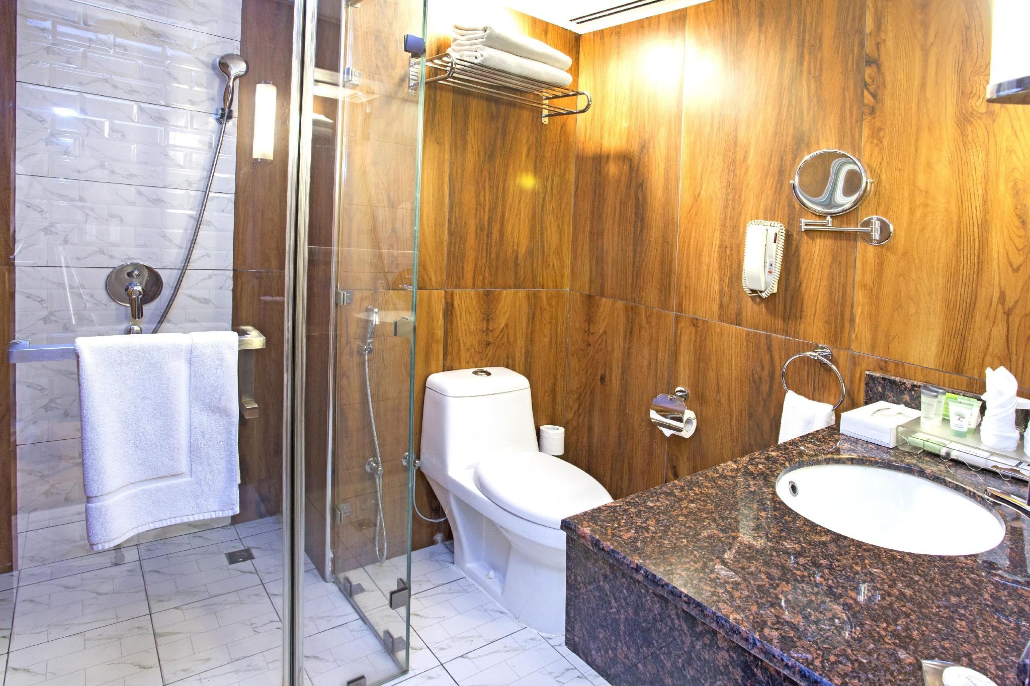 Best Western Premier Muscat 2 Single Beds, NonSmoking, Superior Room 2