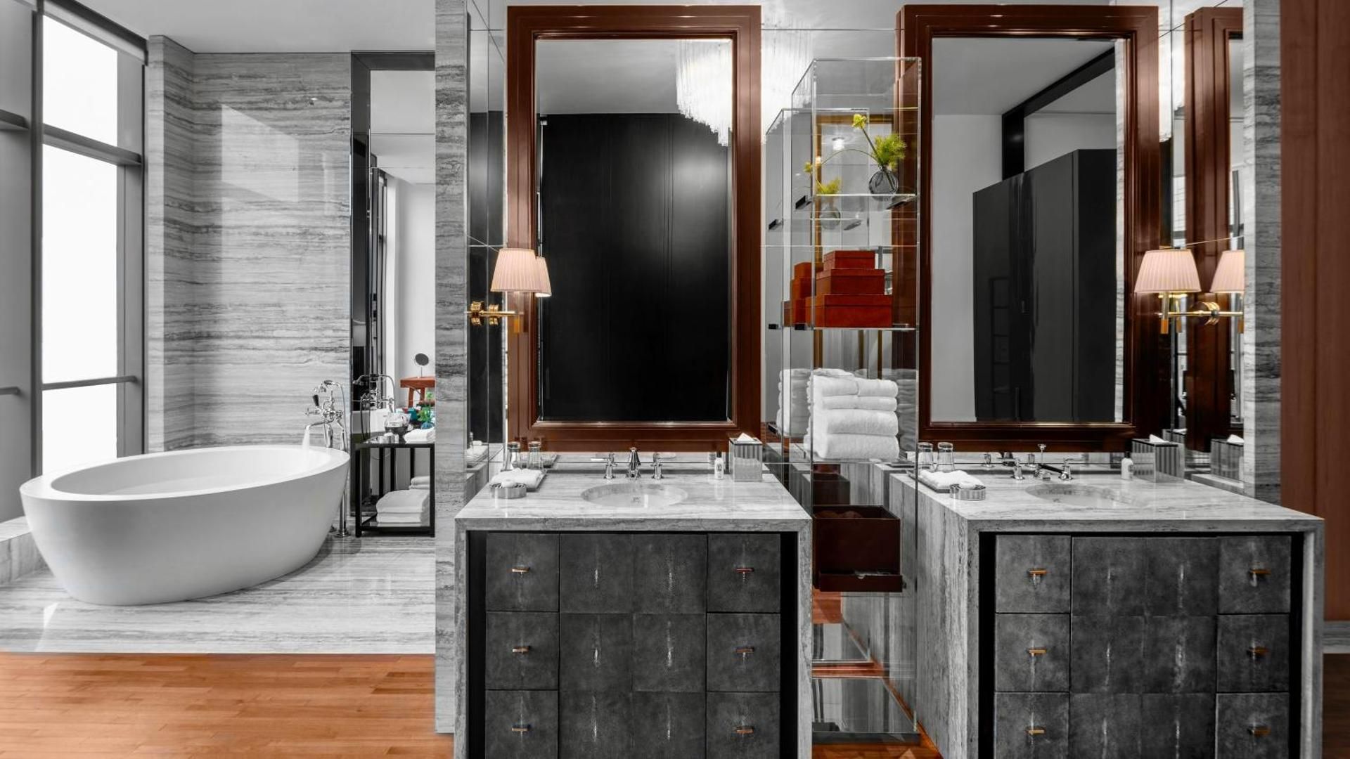 Mandarin Suite