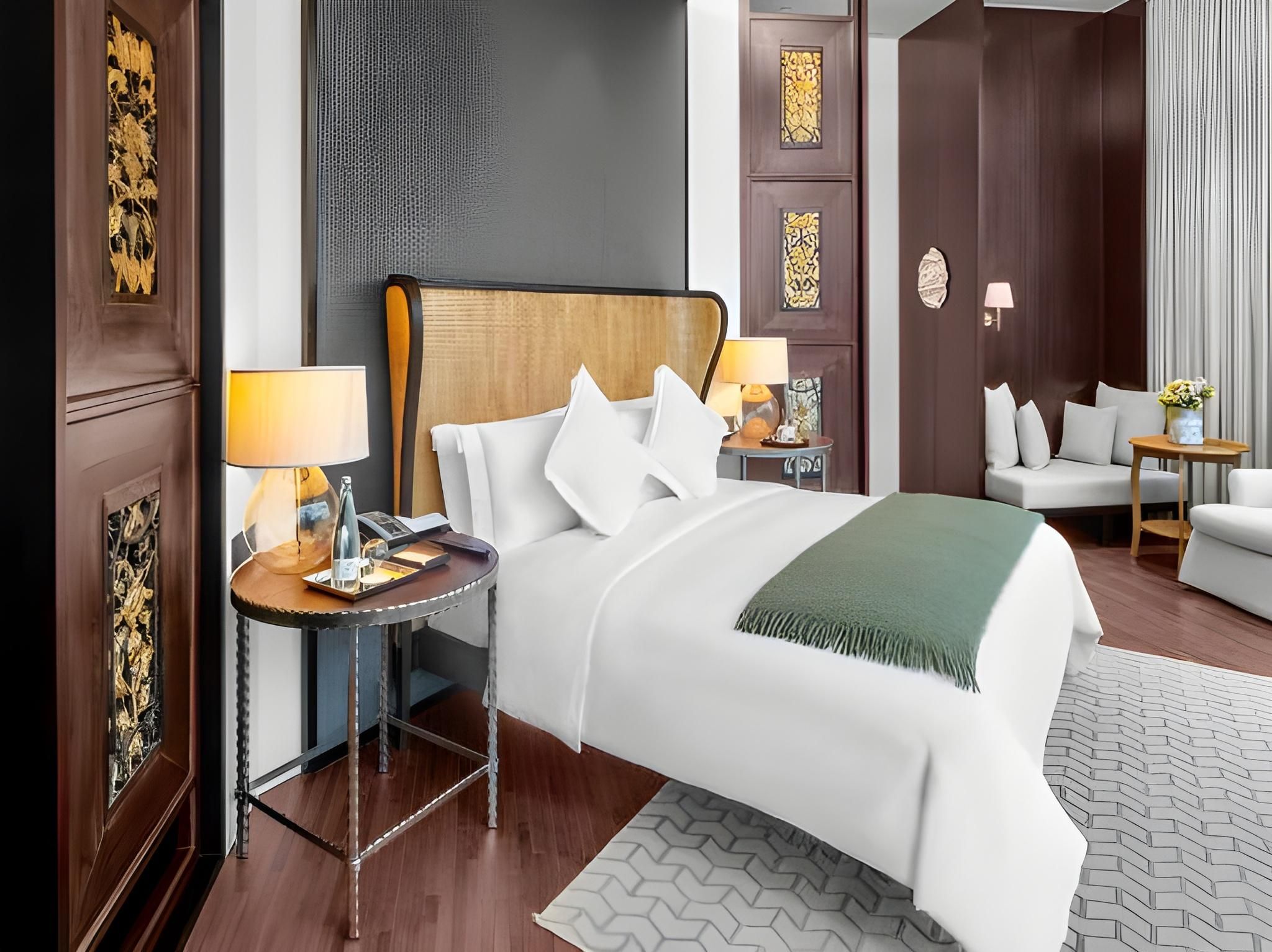 Mandarin Suite