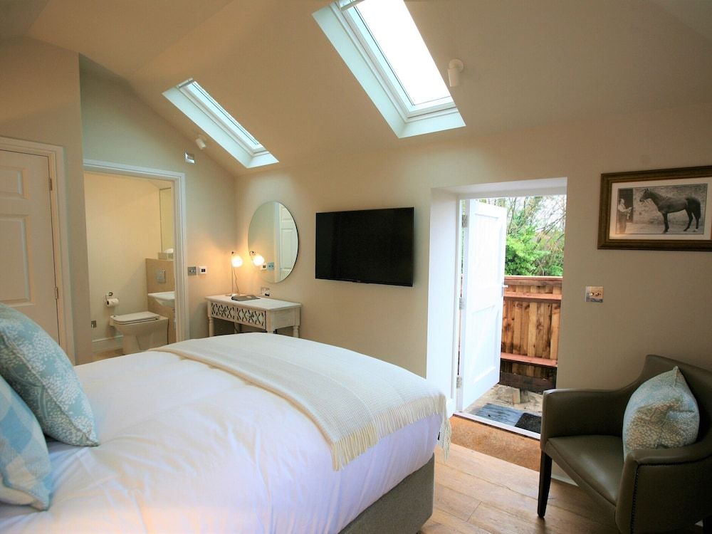 The White Horse Inn Double Room, Ensuite 3