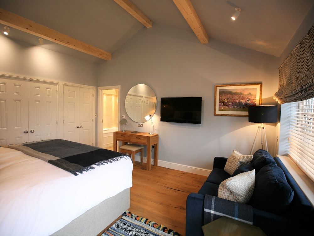 The White Horse Inn Superior Double Room, Ensuite 2