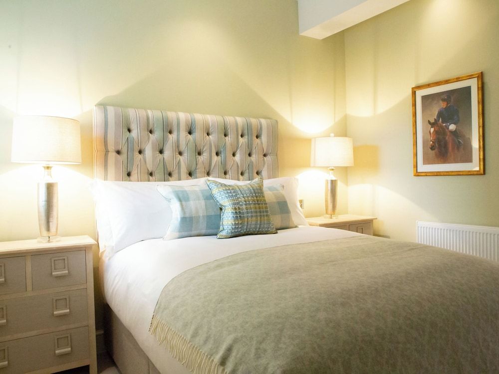 The White Horse Inn Deluxe Double Room, Ensuite 3