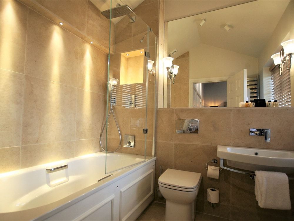 The White Horse Inn Superior Double Room, Ensuite 6