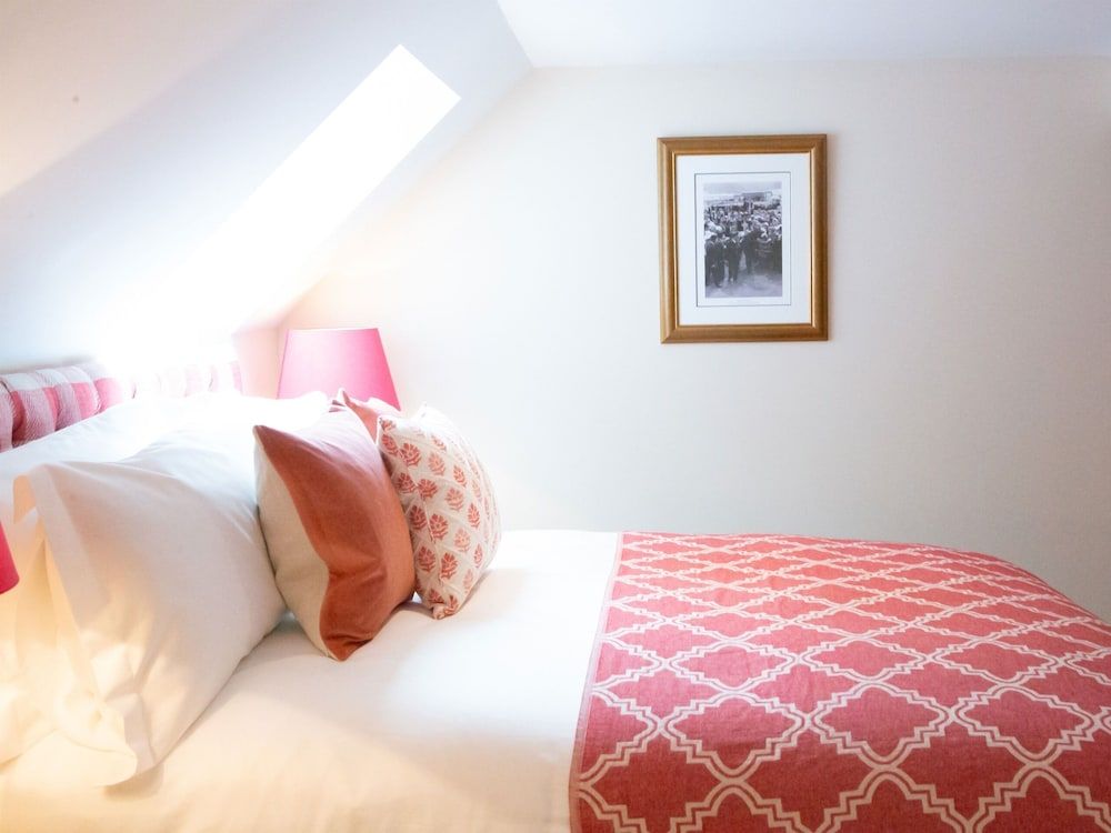 The White Horse Inn Deluxe Double Room, Ensuite 8