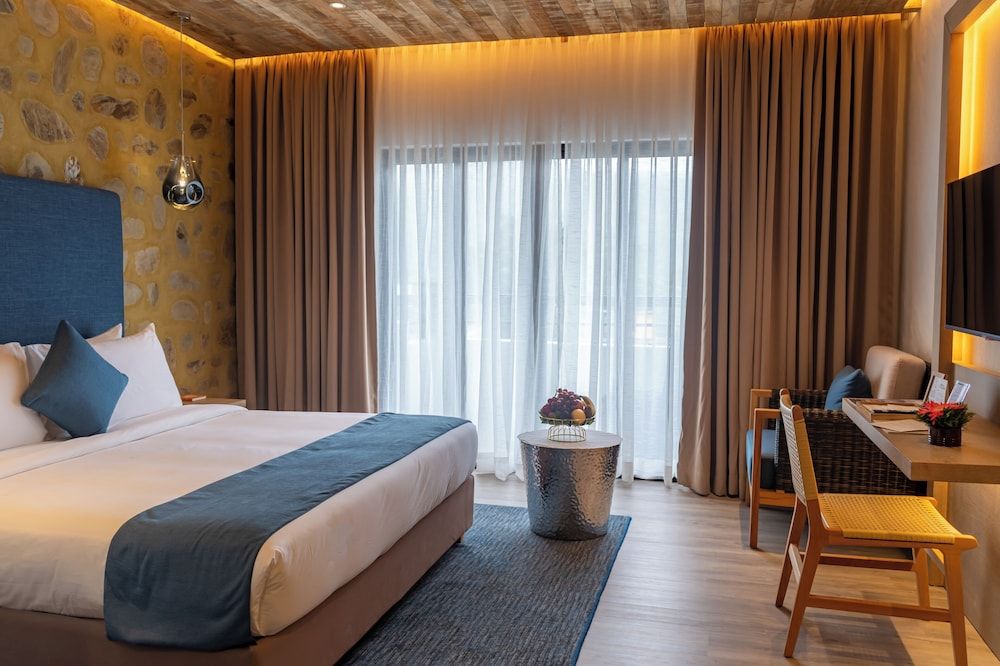 Hotel Barahi Pokhara Deluxe Double or Twin Room 2