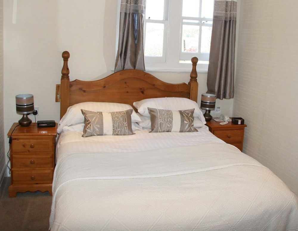 The Hope Anchor Comfort Room 4