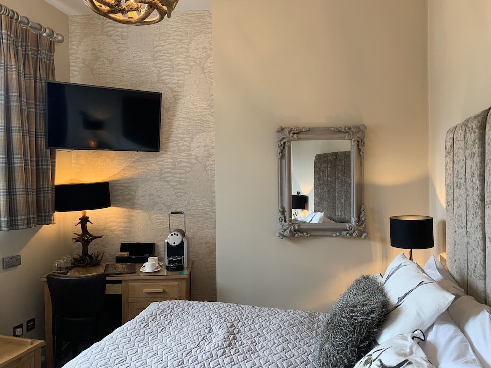 The Wheatsheaf Hotel Sandbach Standard Double Room 3