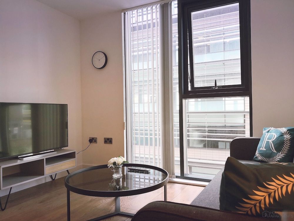 Small 2 Bed Apartment