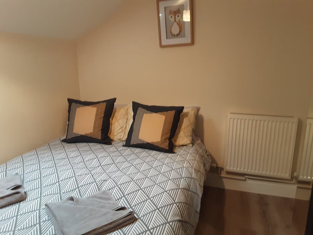 1 The Maltings Apartments Deluxe Apartment, Shared Bathroom (Apartment 1) 6