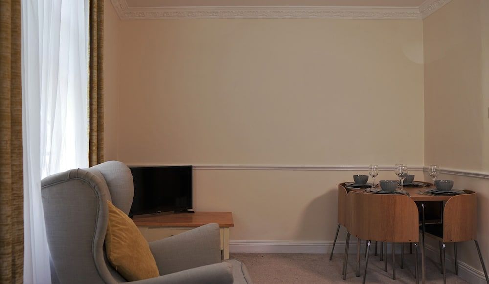 Meadow Terrace Cottage 34