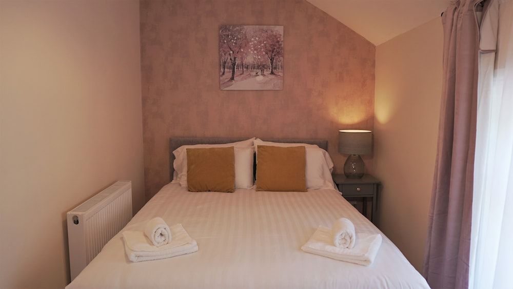 Meadow Terrace Cottage 11