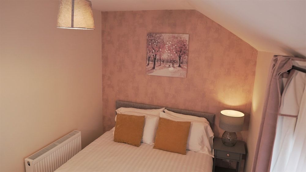 Meadow Terrace Cottage 12