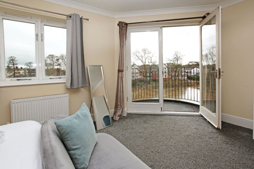 St Julians Place House 15