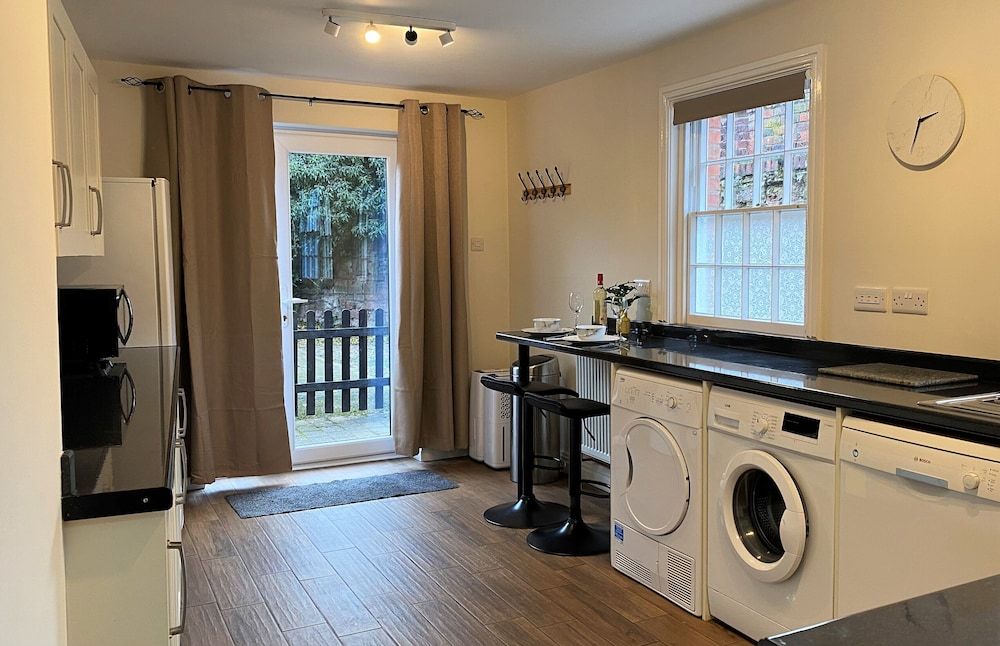 Abbey Foregate House 26