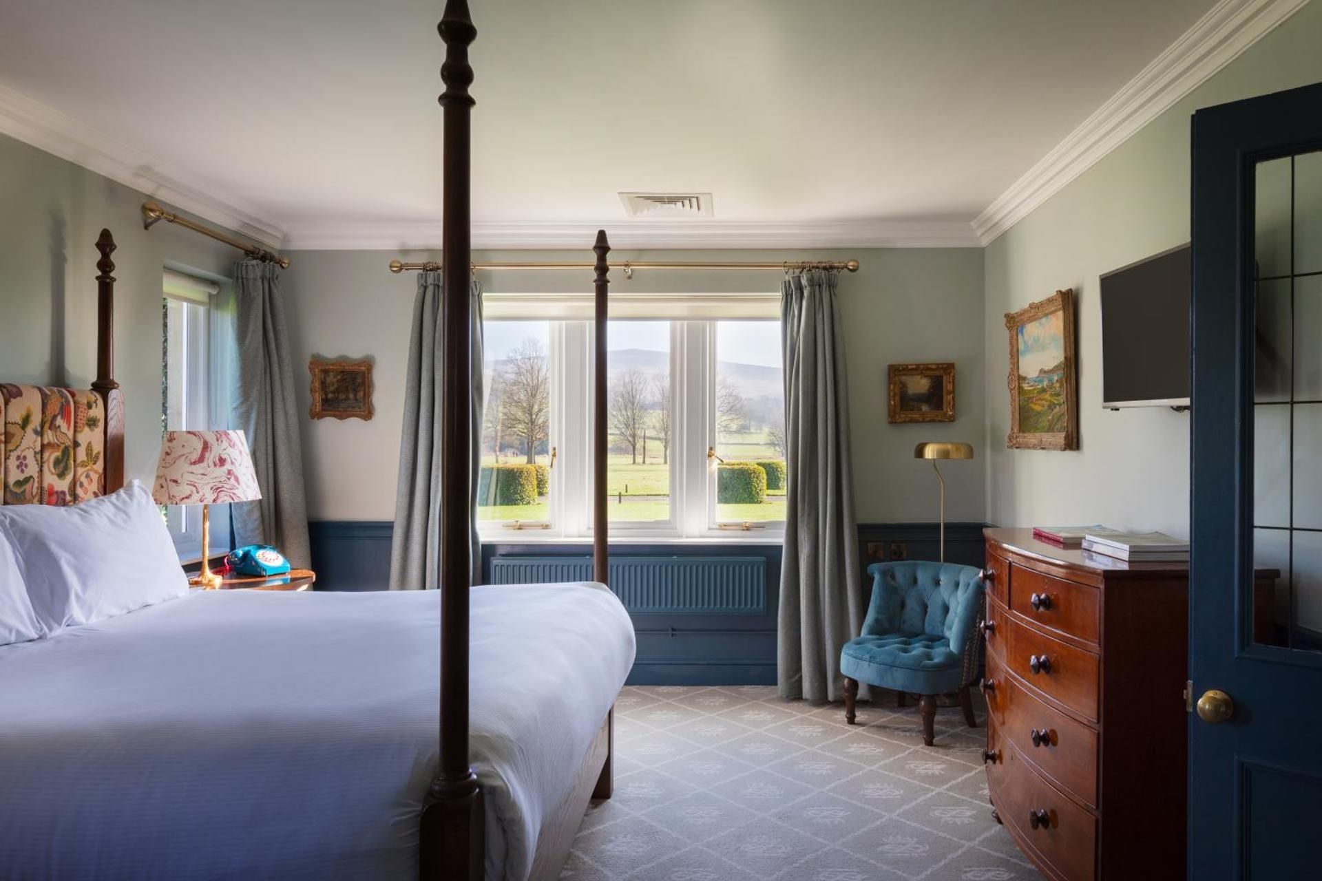 Luxury Suite with View