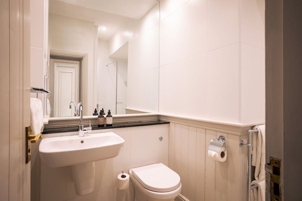 The Fell Hotel Luxury Suite 6