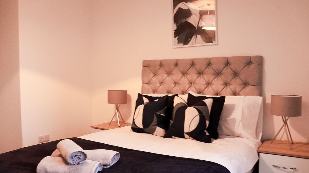 undefined Livestay-modern 2 Bed Apartment Close to Heathrow 5