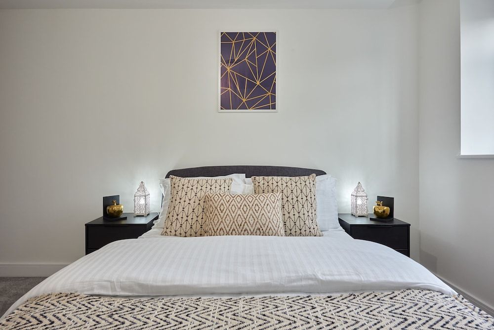 New Eton House Residence - 2B Flat Apartment 46