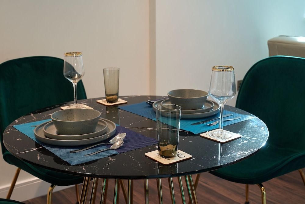 New Eton House Residence - 2B Flat Apartment 13