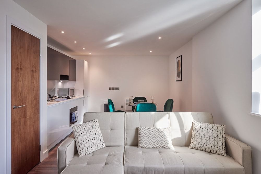 New Eton House Residence - 2B Flat Apartment 22