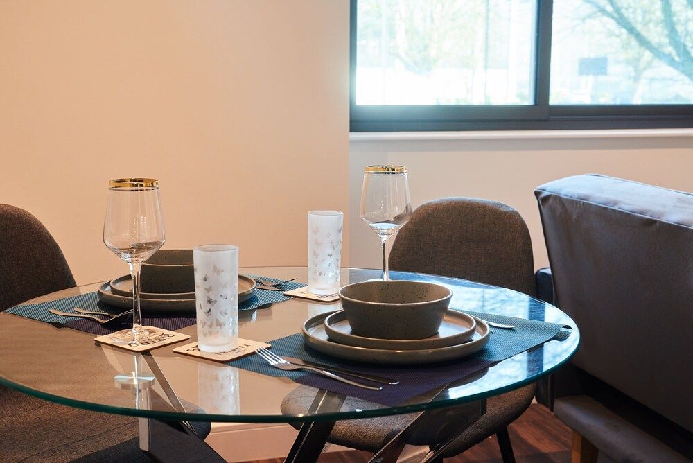 New Eton House Residence - 2B Flat Apartment 24