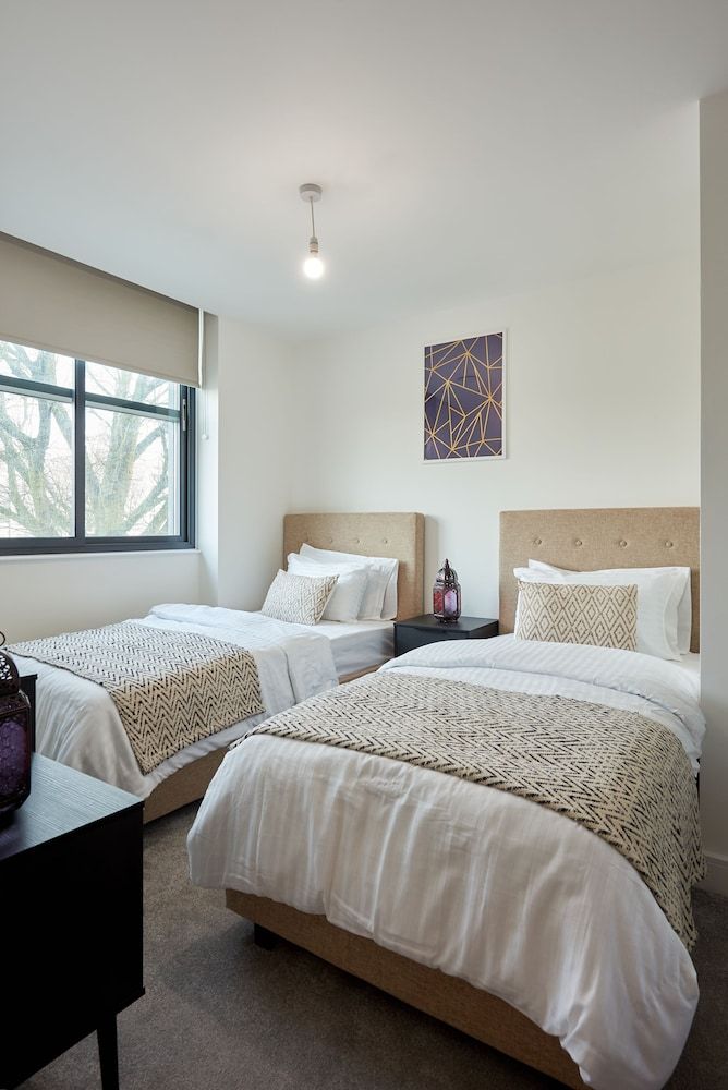 New Eton House Residence - 2B Flat Apartment 28