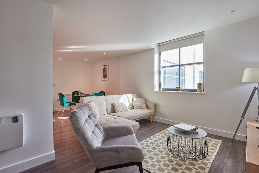 1BR Flat With a Double Bed - New Eton House Residence Slough Apartment 14