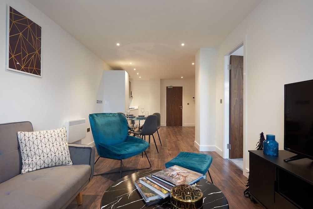 undefined 1BR Flat With a Double Bed - New Eton House Residence Slough 7