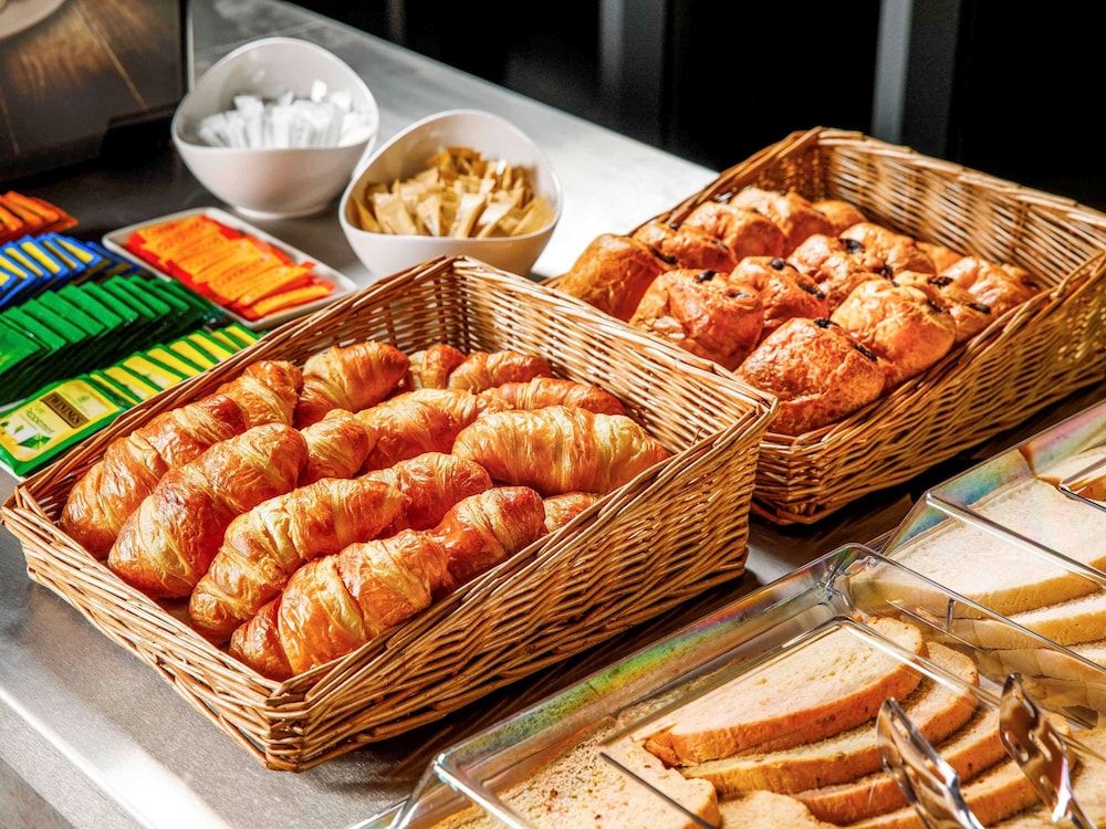 undefined Ibis Budget Heathrow Terminal 5 6