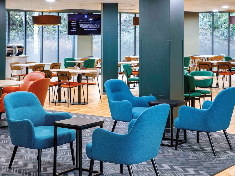 undefined Ibis Budget Heathrow Terminal 5 8