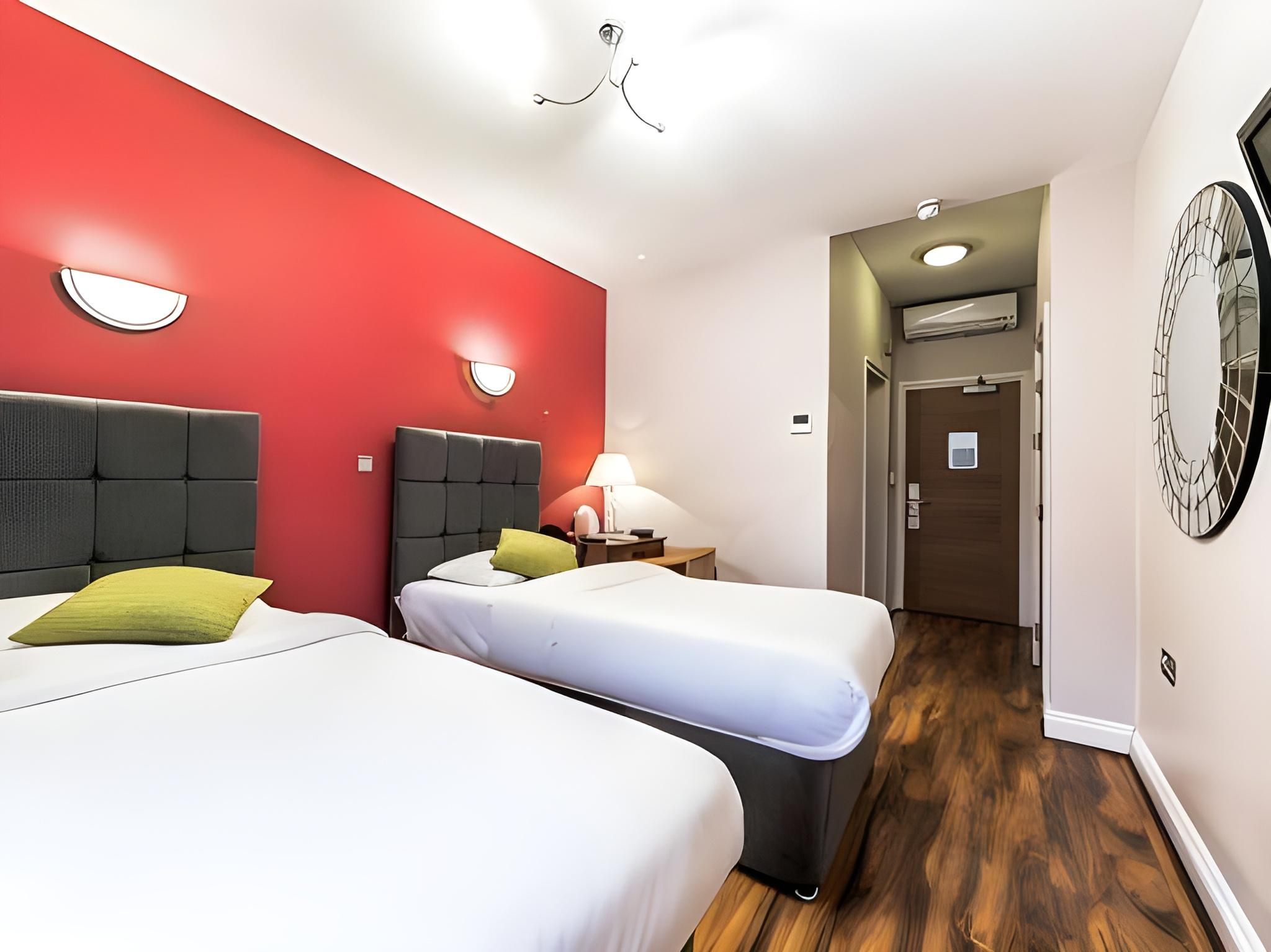 Baylis Park Hotel Standard Twin Room