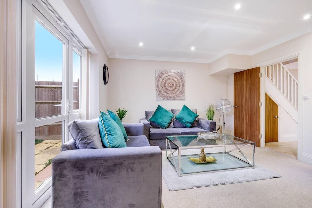 undefined Town Center 4 Bedroom 4 bathroom House 9