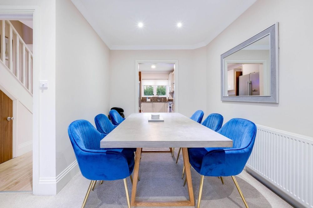 undefined Town Center 4 Bedroom 4 bathroom House 3