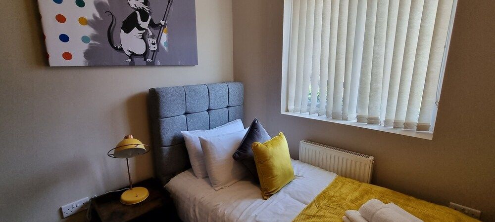 Town Center 4 Bedroom 4 bathroom House Basic House 7