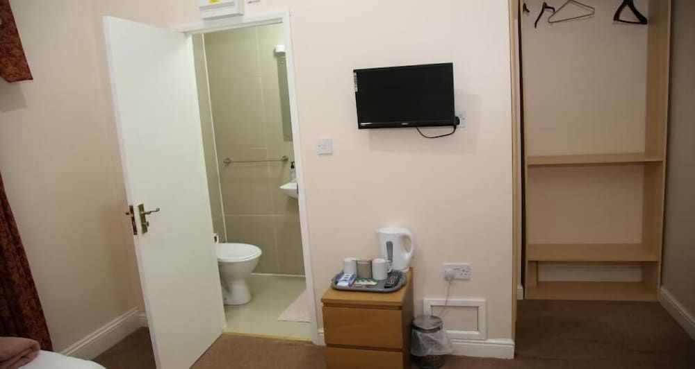 Southseaa Inn Quadruple Room, Ensuite 2