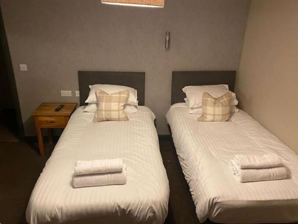 Basic Twin Room